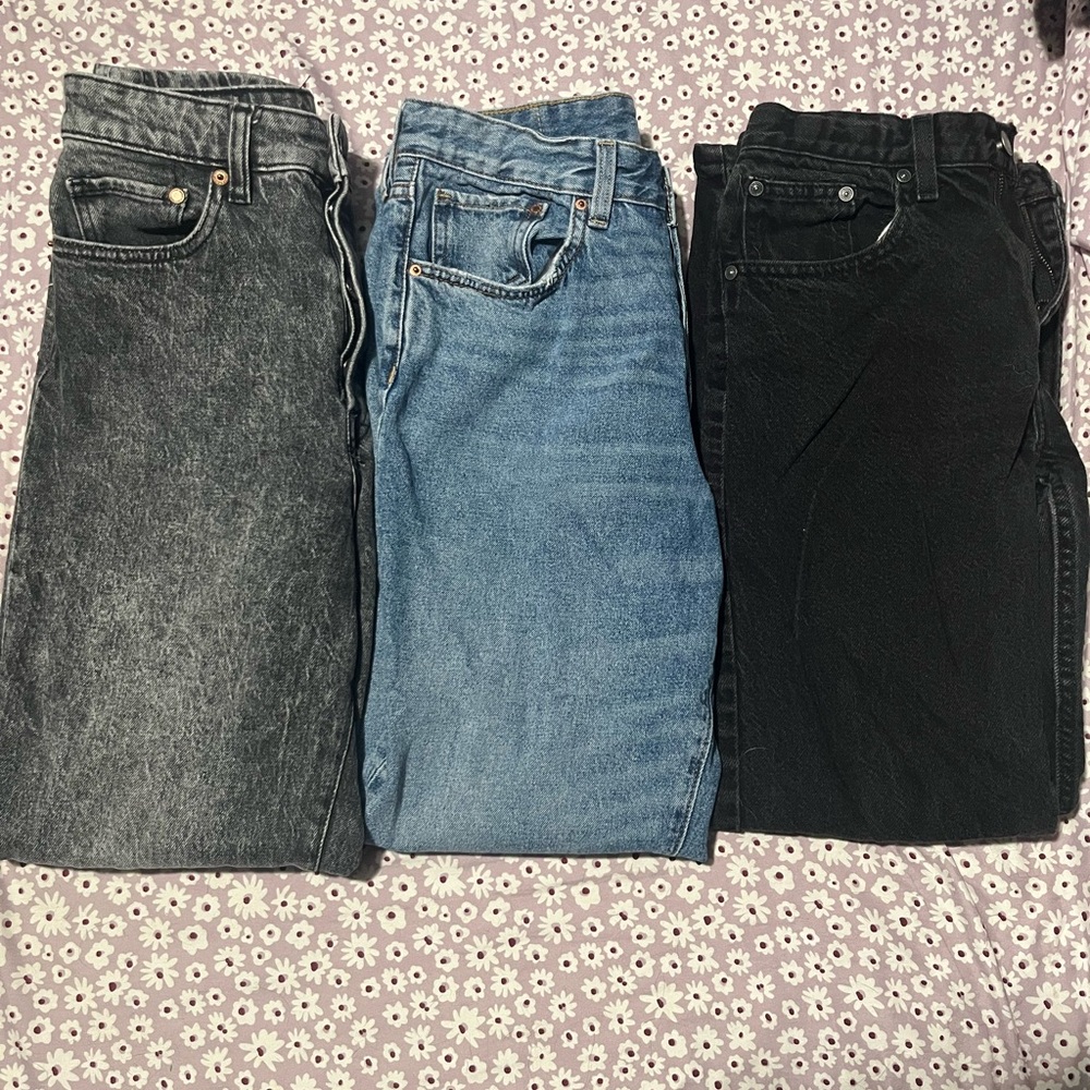 Lot of Three Denim Jeans - Black, Blue, Gray Sz 4, 28in waist